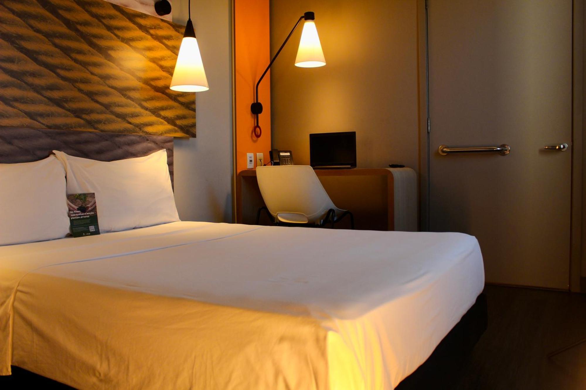 Ibis 3*